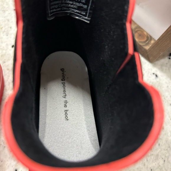 Women’s ROMA Chelsea Matte Red Rain Boots NWOB Size 8 - Picture 9 of 9